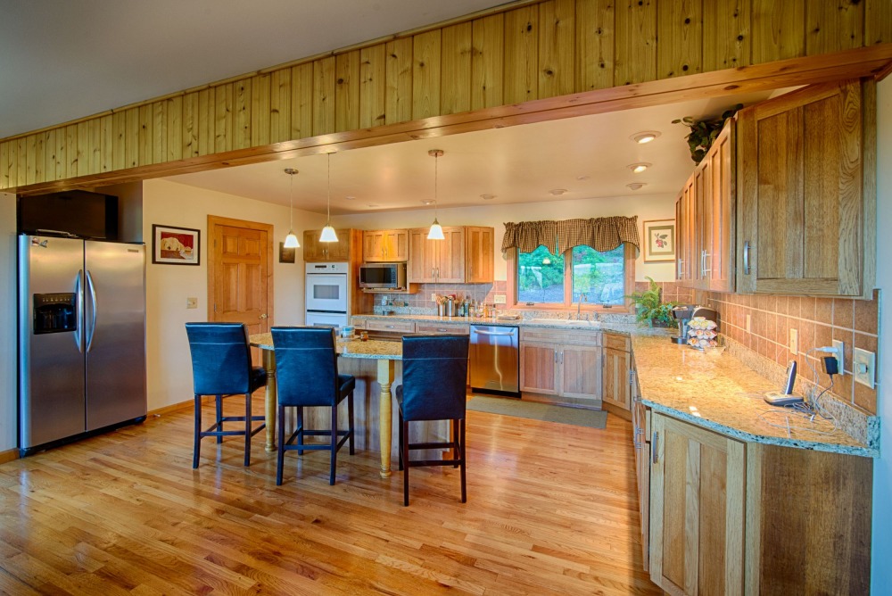 77_Bull_Hill_Rd_Woodstock_CT_0010.jpg Architectural/Real Estate Photography clarus studios,www.clarusstudios.com,