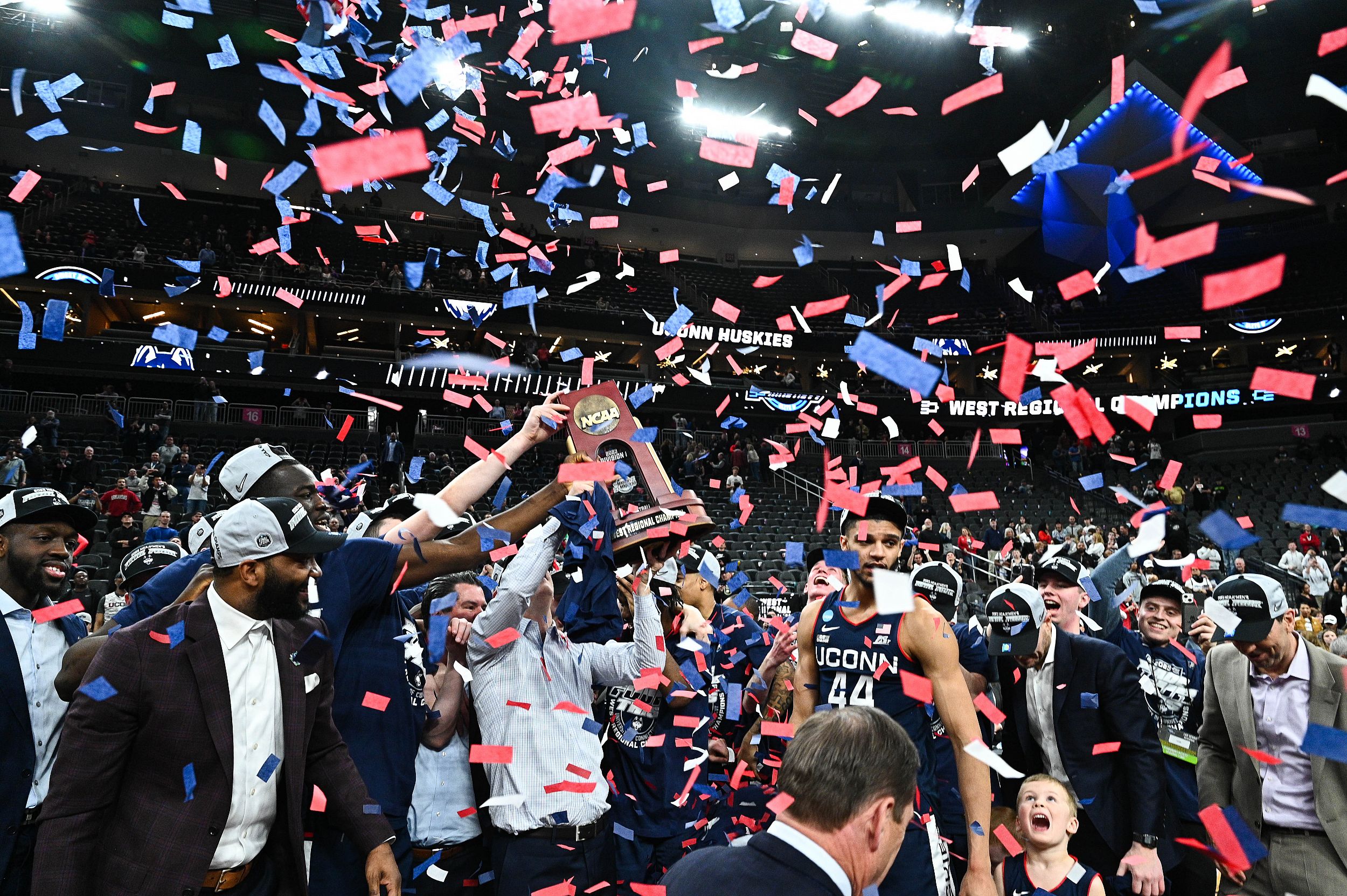 UConnMBB_Vegas_20230325_CM4_9230.jpg